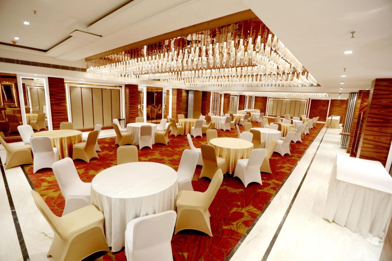 Hotel Madin Varanasi Exterior photo