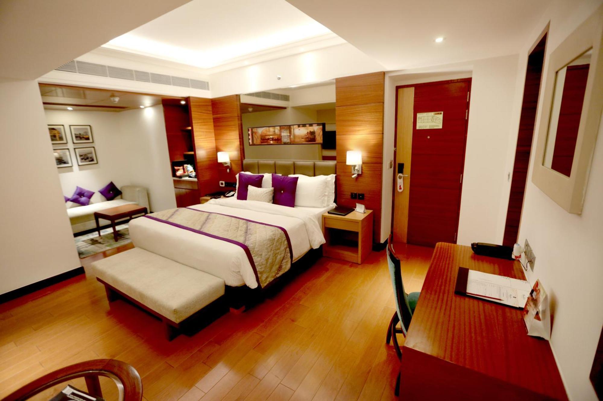 Hotel Madin Varanasi Exterior photo